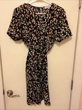 GILLI Black Multi-Spot Short Sleeve Midi Wrap Dress